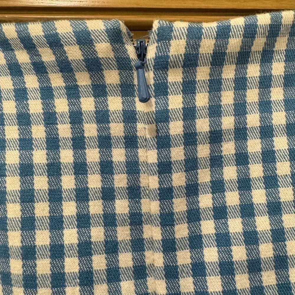 Vintage Talbots Stretch Gingham Pencil Skirt / 6 - Picture 4 of 9